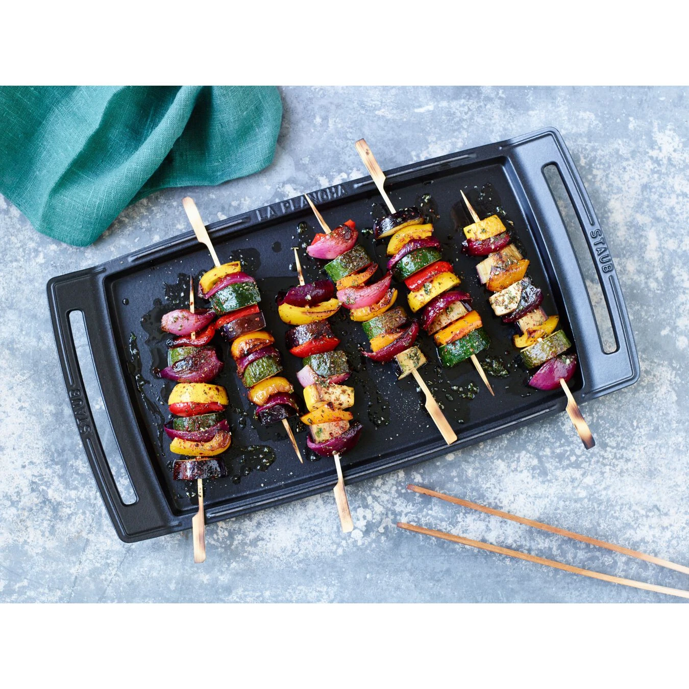 Staub Plancha Teppanyaki - 48 Cm, Ghisa 3 Staub Plancha Teppanyaki - 48 Cm, Ghisa - immagine 3