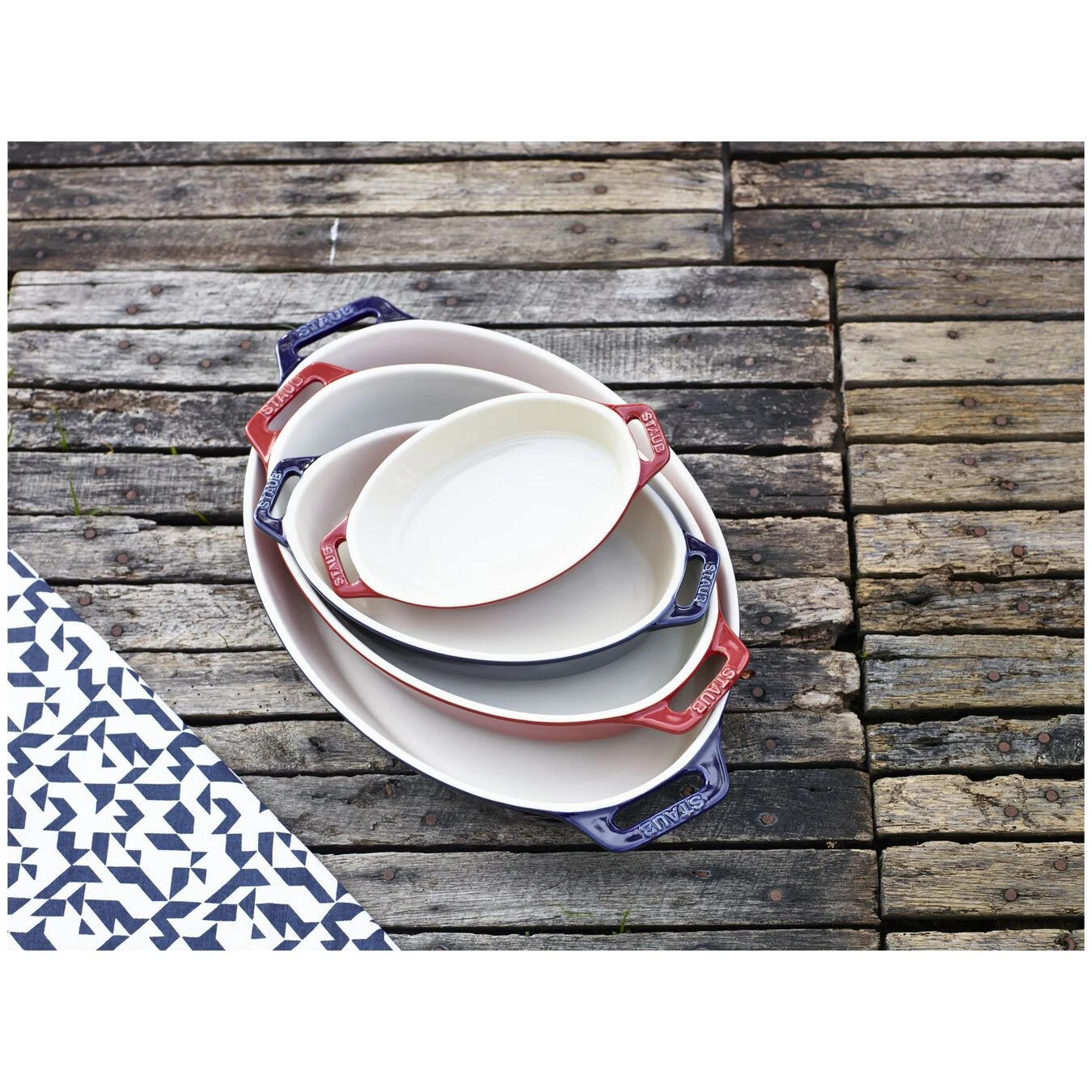 Staub Pirofila Ovale - 17 Cm, Ciliegia 5 Staub Pirofila Ovale - 17 Cm, Ciliegia - immagine 5