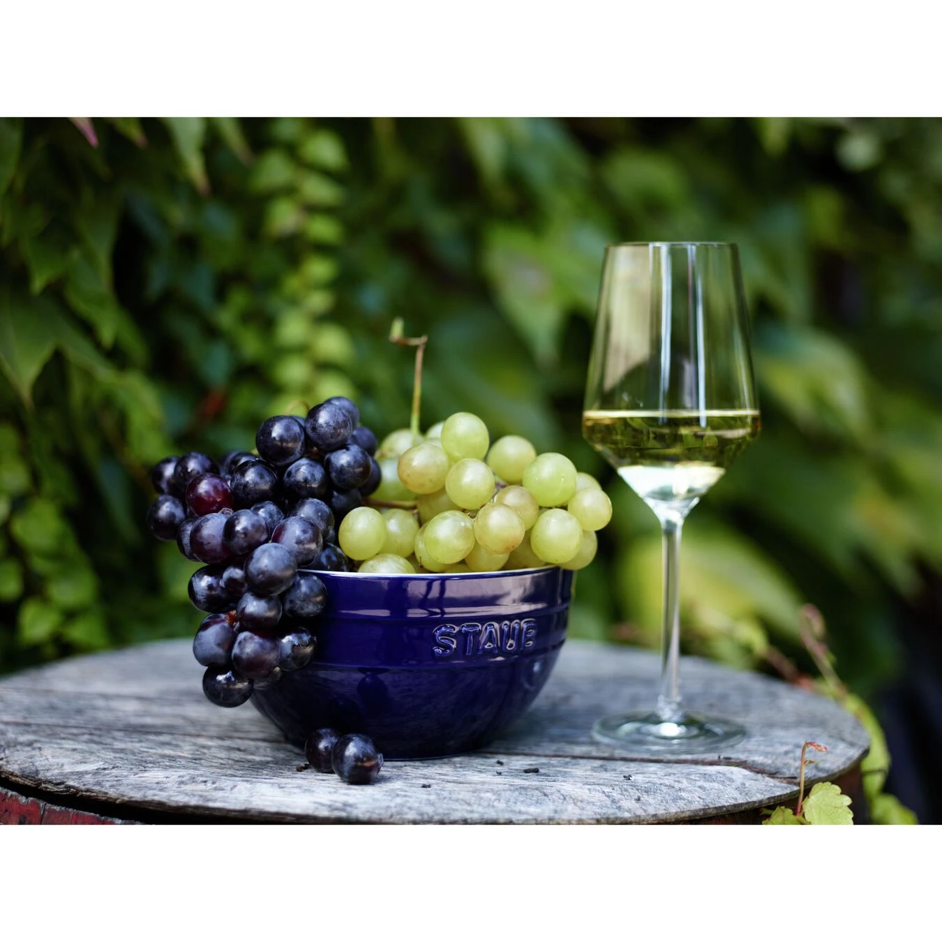 Staub Ciotola Rotonda - 12 Cm, Blu Scuro 2 Staub Ciotola Rotonda - 12 Cm, Blu Scuro - immagine 2