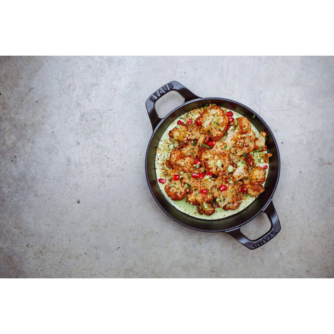 Staub Pirofila Rotonda - 16 Cm, Nera 3 Staub Pirofila Rotonda - 16 Cm, Nera - immagine 3