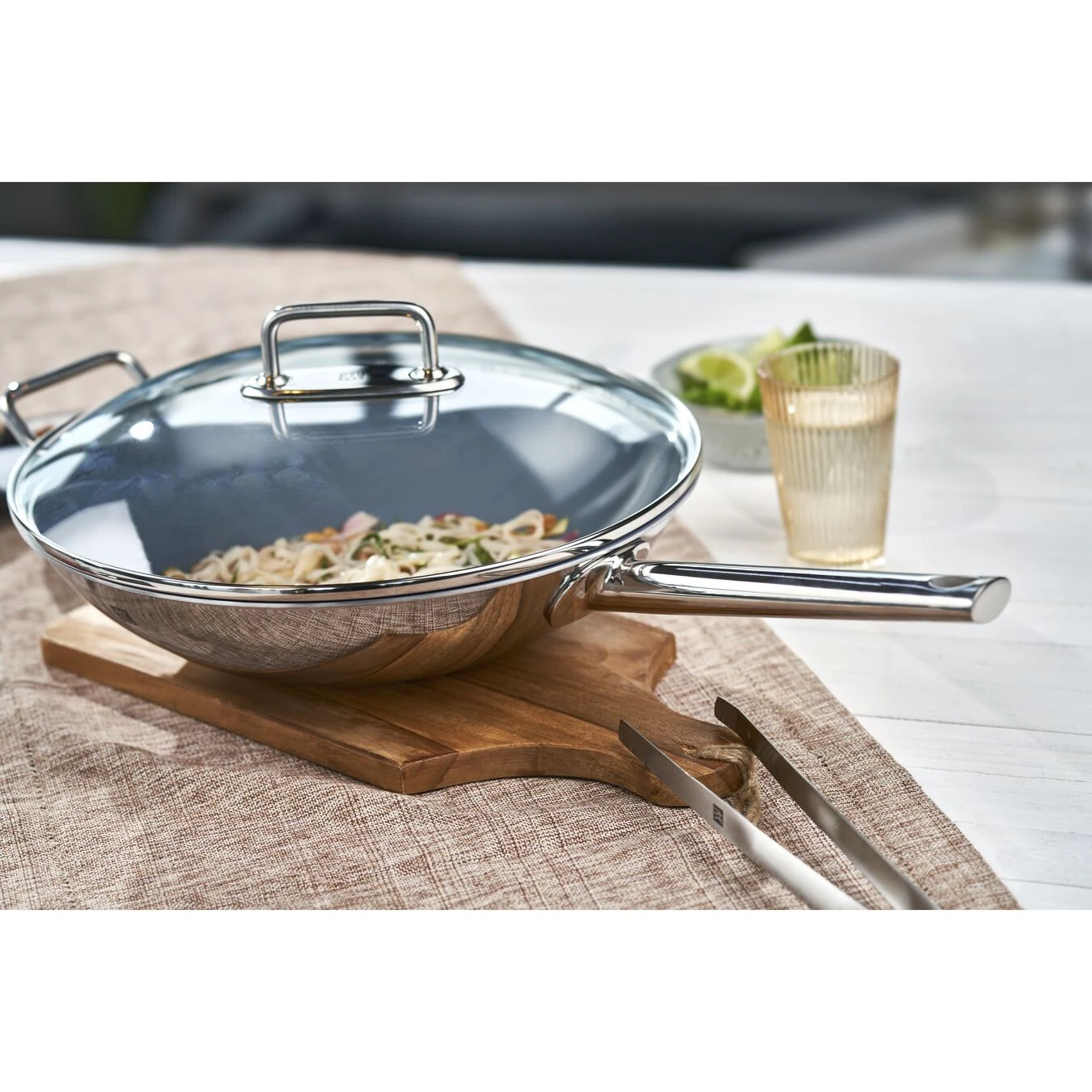 Zwilling Wok - 32 Cm, 18/10 Acciaio Inossidabile, Ceraforce Ultra 3 Zwilling Wok - 32 Cm, 18/10 Acciaio Inossidabile, Ceraforce Ultra - immagine 3