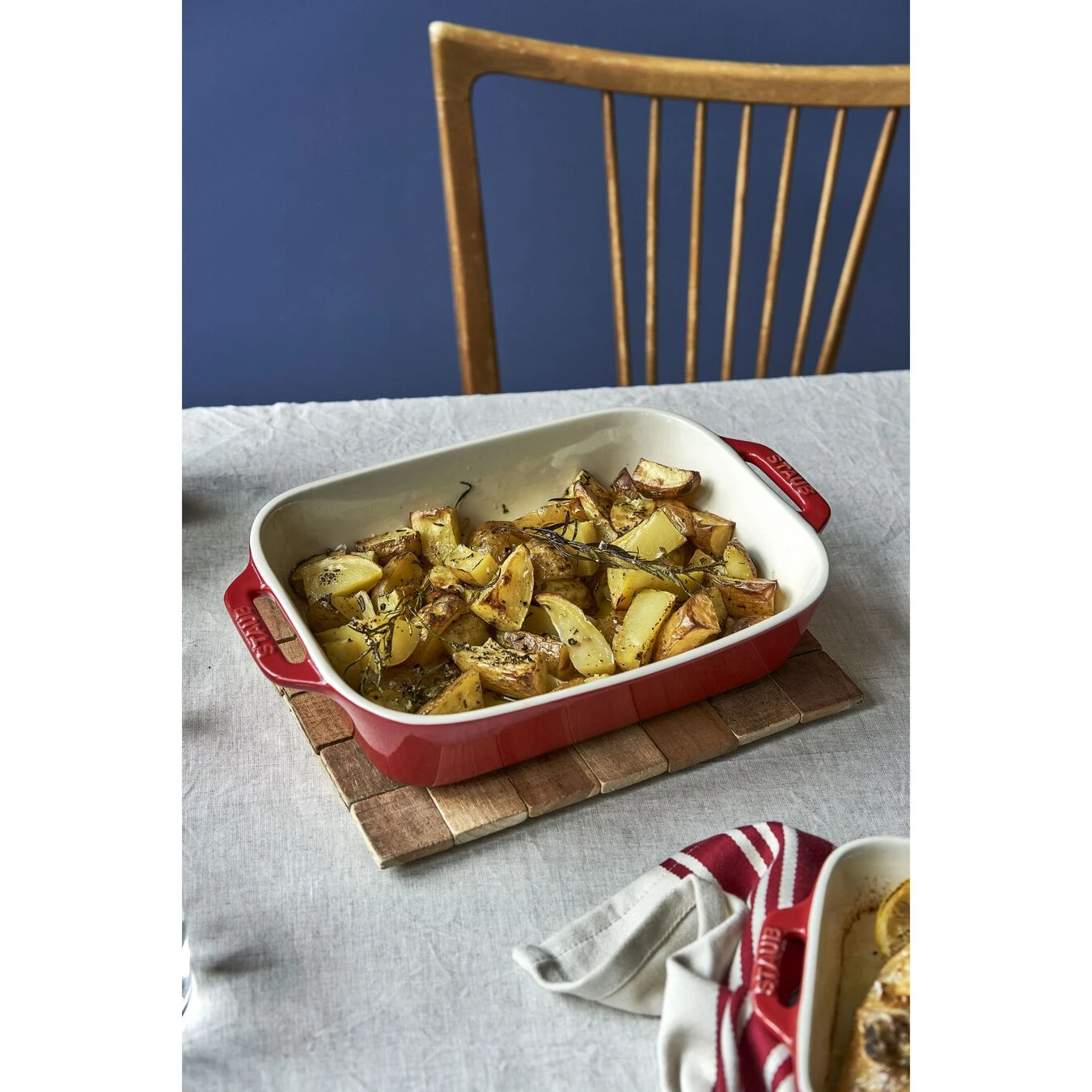 Staub Pirofila Rettangolare - 20 X 16 Cm, Ciliegia 4 Staub Pirofila Rettangolare - 20 X 16 Cm, Ciliegia - immagine 4