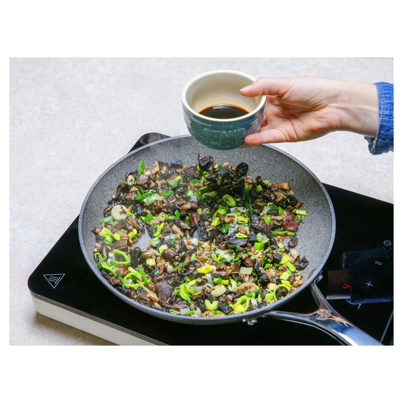 Ballarini Padella - 28 Cm, Alluminio, Granitium Extreme 2 Ballarini Padella - 28 Cm, Alluminio, Granitium Extreme - immagine 2