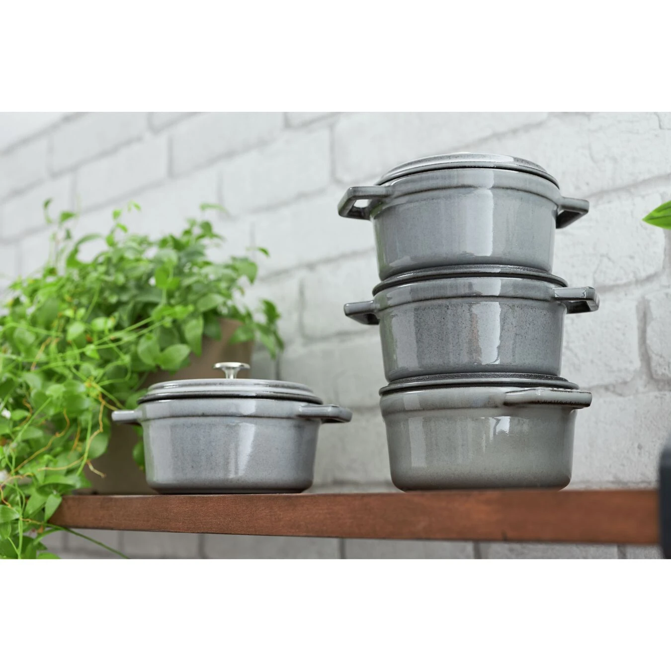 Staub Cocotte Rotonda - 16 Cm, Colore Grigio Grafite 4 Staub Cocotte Rotonda - 16 Cm, Colore Grigio Grafite - immagine 4