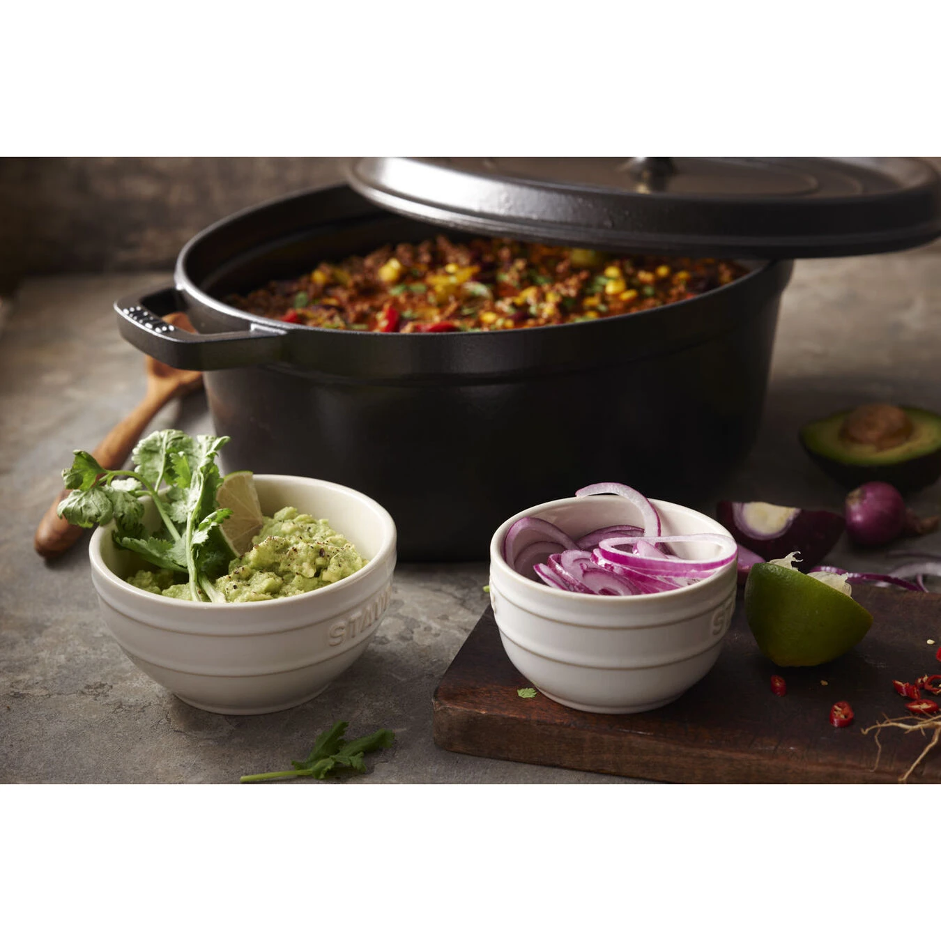 Staub Cocotte Ovale - 41 Cm, Nera 5 Staub Cocotte Ovale - 41 Cm, Nera - immagine 5