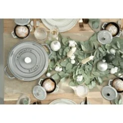 Staub Cocotte Rotonda - 26 Cm, Colore Grigio Grafite 11 Staub Cocotte Rotonda - 26 Cm, Colore Grigio Grafite -Staub Shop 750047422