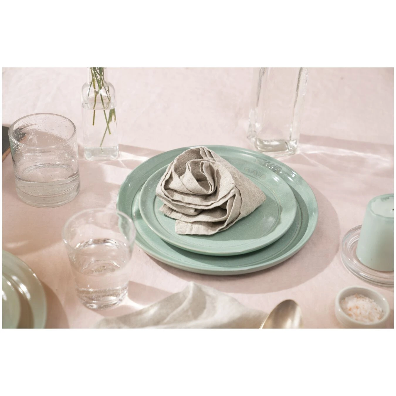 Staub Piatto Piano Rotondo - 20 Cm, Salvia 4 Staub Piatto Piano Rotondo - 20 Cm, Salvia - immagine 4